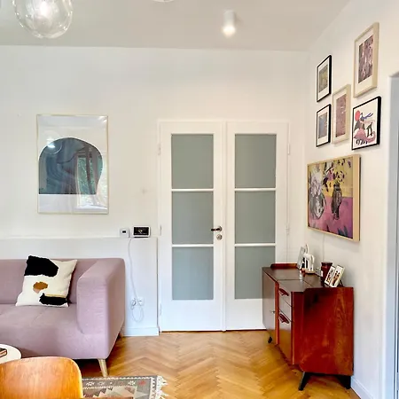 Franakrala Apartment In Old Town With Balcony