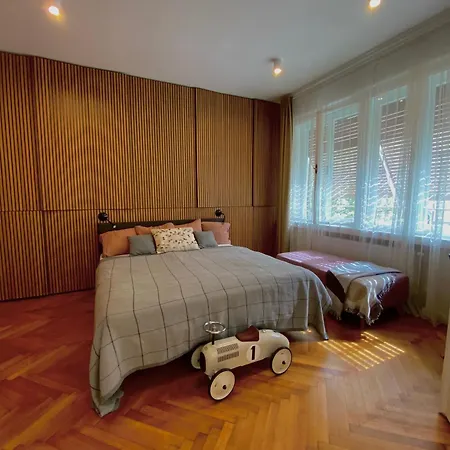 Franakrala In Old Town Close To Presidential Palace Apartment *