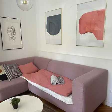 Franakrala Apartment In Old Town With Balcony Apartmán *