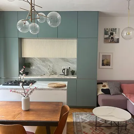 Franakrala Apartment In Old Town With Balcony *