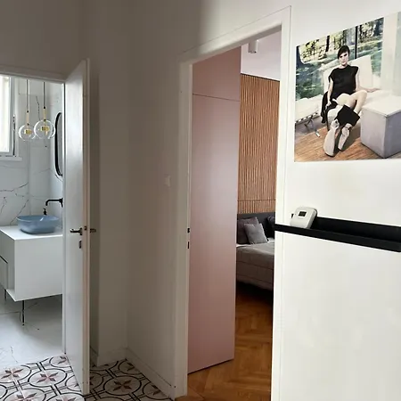 Frana By Ellements In Old Town With Balcony * براتسيلافا