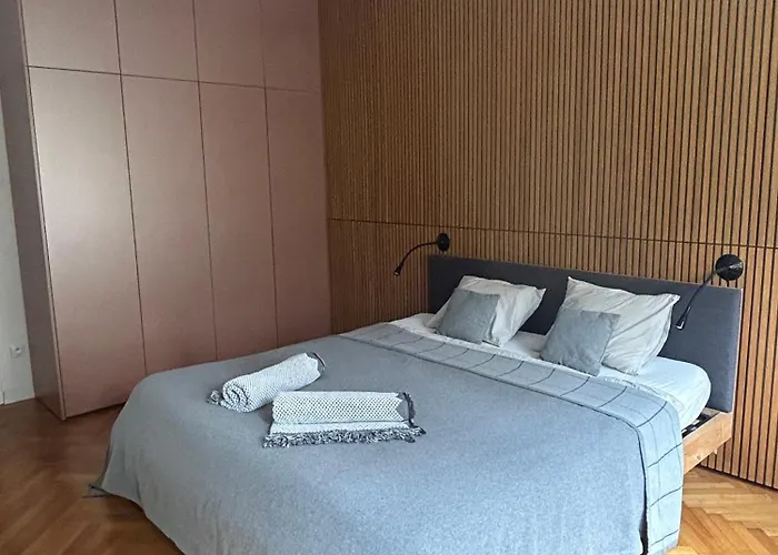 Frana By Ellements In Old Town With Balcony